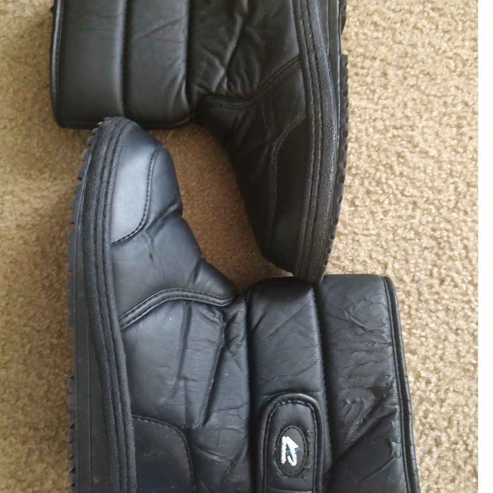 Khombu Black Puffer Snow Boots Thermolite Insulated Faux Fur Lined Womens 8